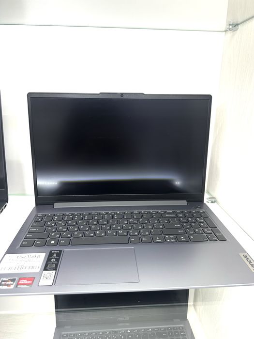 Lenovo Ideapad Slim 3 AMD Ryzen 3 7320U