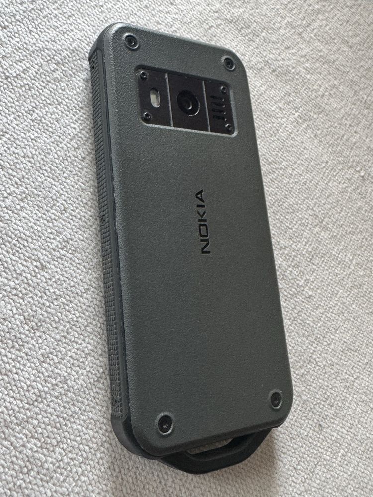 Nokia 800 Tough Водоустойчив , 2 сим карти