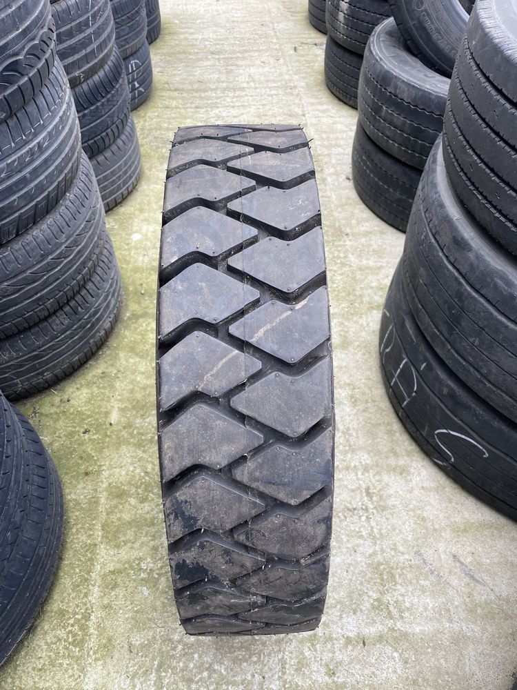 8.25-12 WATTS Industrial Tyres 1бр. Нова Гума