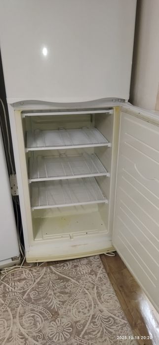 Продам холодильник