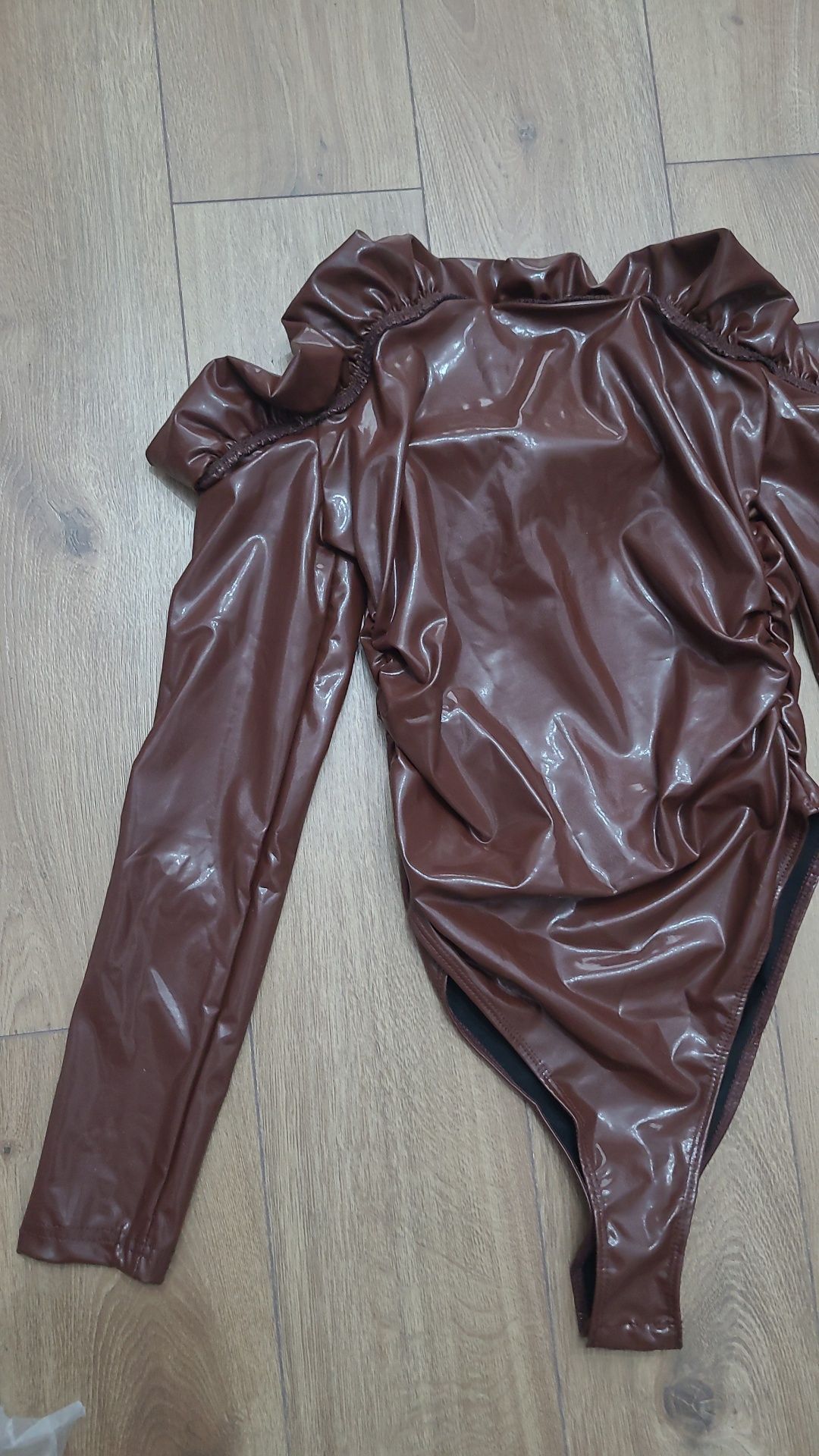 body latex sexy maro 8404