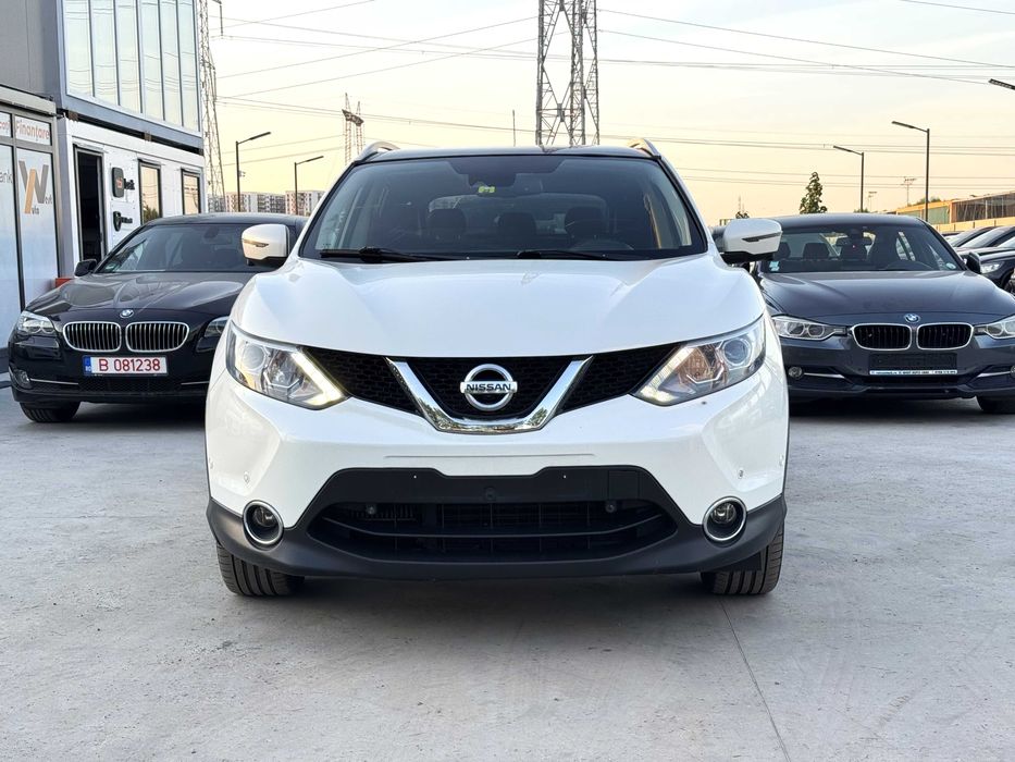 Nissan Qashqai 1,6d 4x4 131cp/Garantie/Panoramic/Navigatie/RateAuto