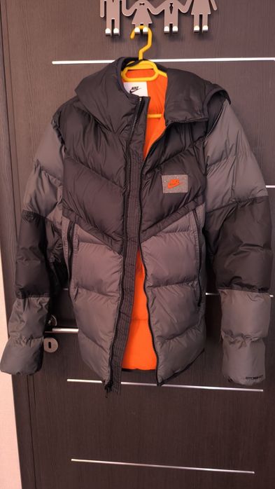 Geaca Nike primaloft