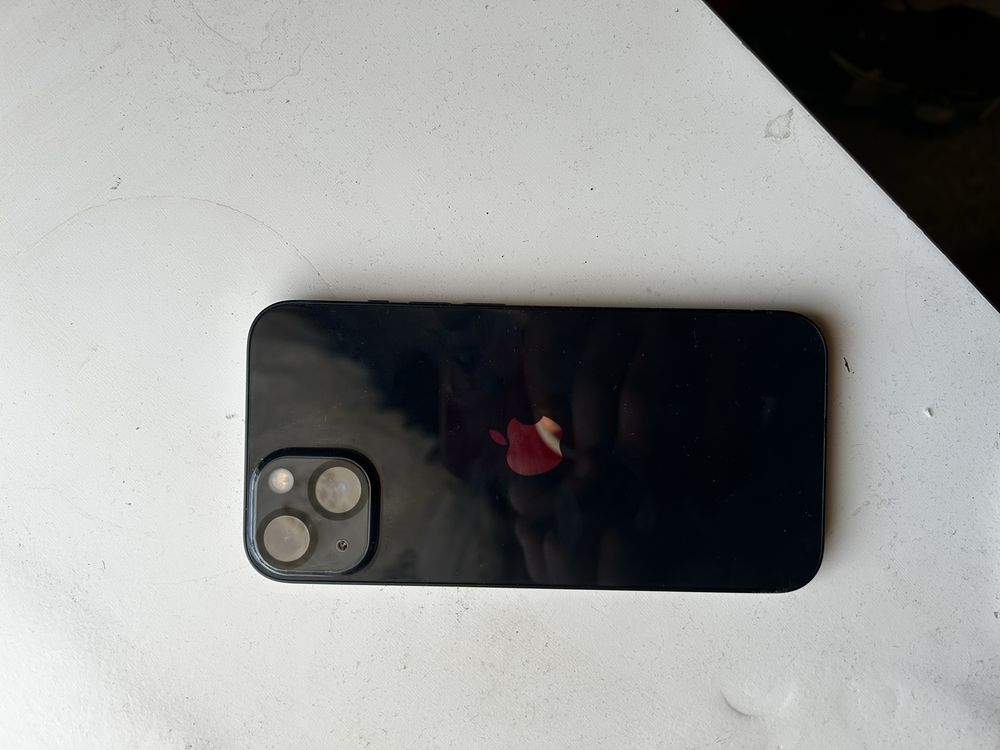 Iphone 13 256g Заключен icloud