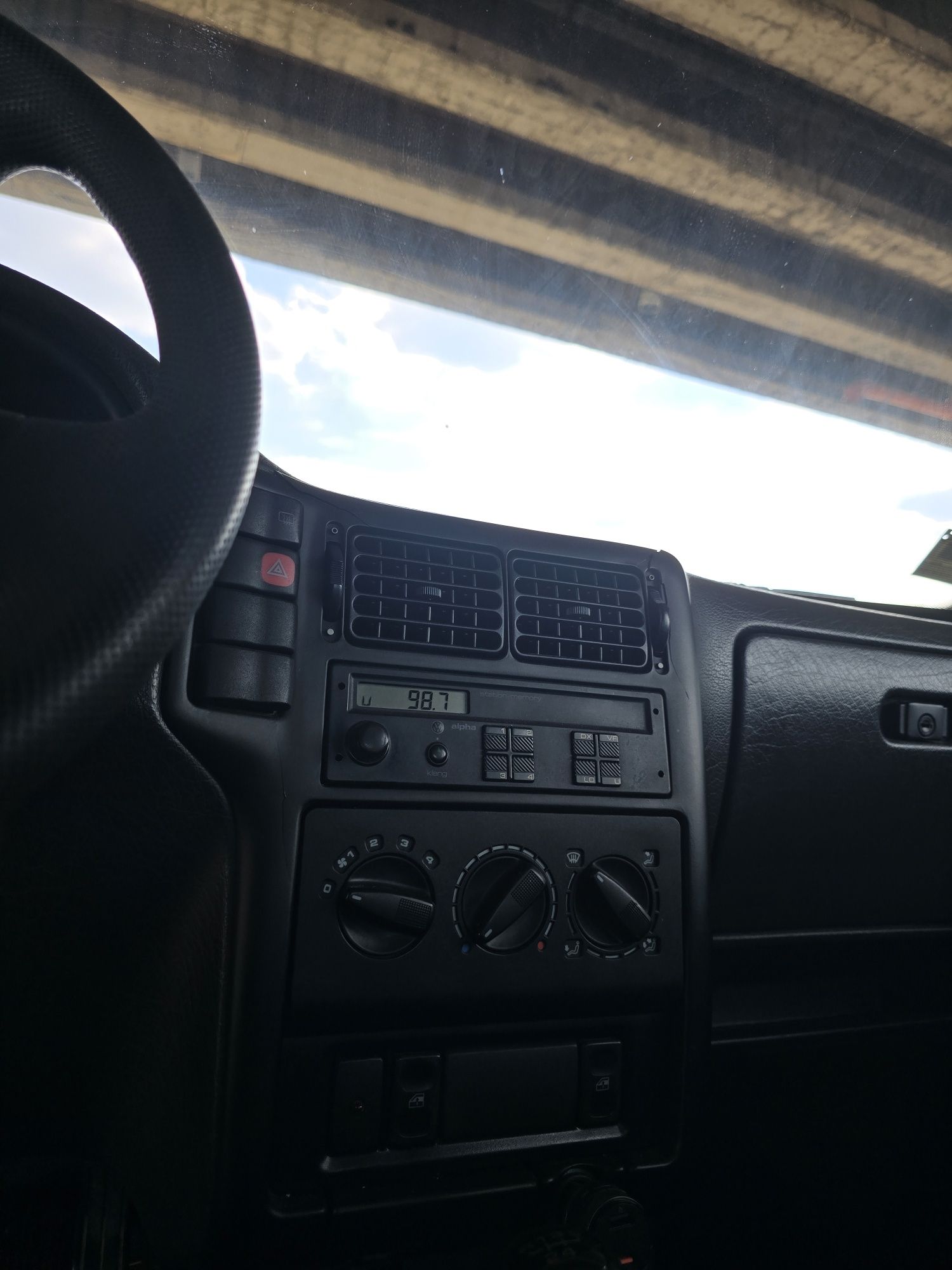 Volkswagen Polo, 1996 г., 1.4 бензин, 60 к.с., бял