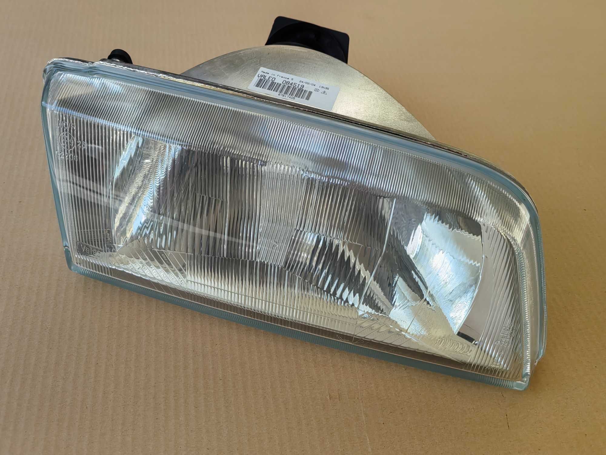 Нов десен фар за Citroen ZX / Ситроен ЗХ (1991-1997)(оригинален)
