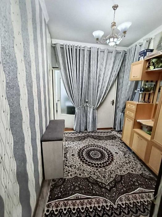 Сдается 4х комнатная квартира на 2этаже 6 микрорайон Лавита