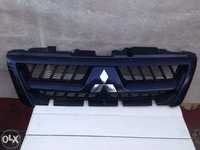 Grila radiator Mitsubishi Pajero 3, stare foarte buna, originala OEM