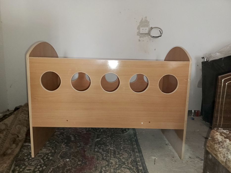 Детская кроватка в хорошем состоянии