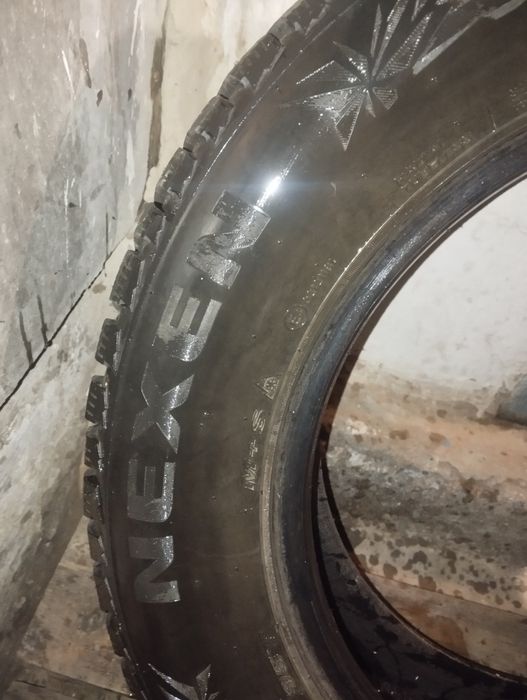 Продам зимние шины