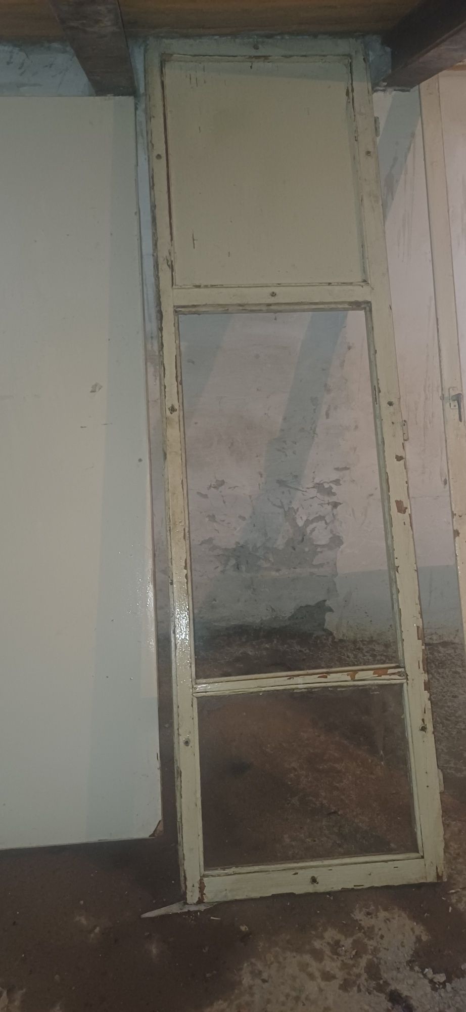 Eshiklar 6 dona Holati yaxshi sunnatiga utib beriladi