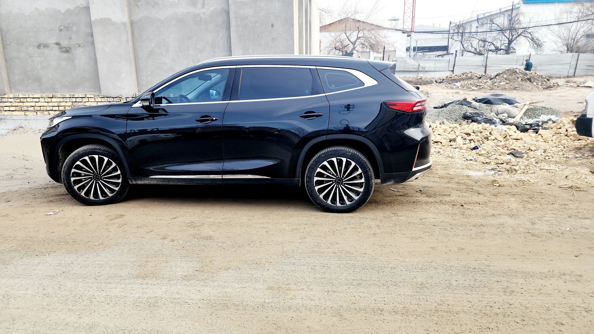Exeed TXL full edition