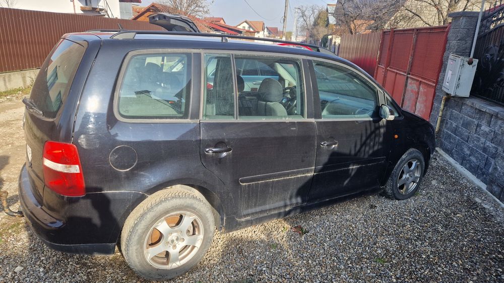 Touran 2.0 TDI , distribuție schimbata recent