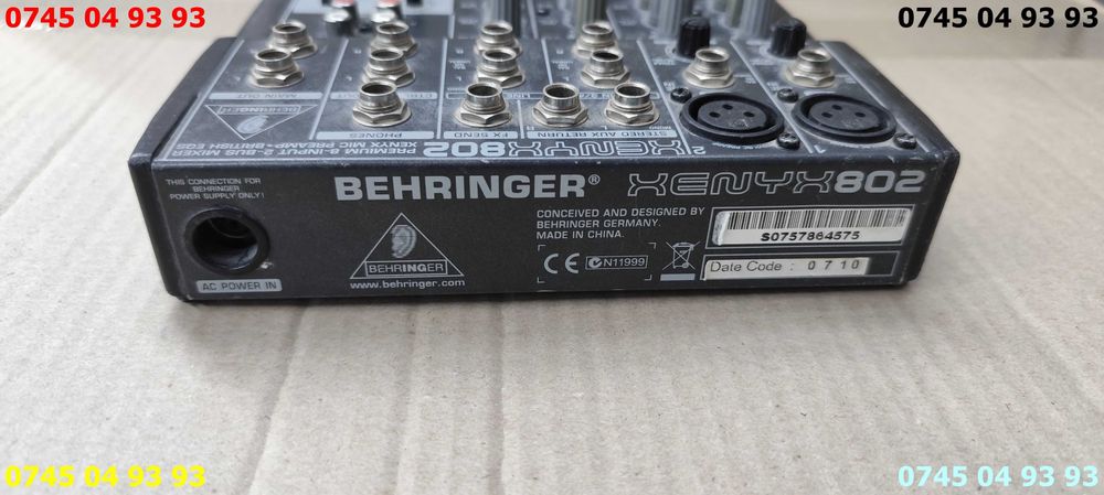 mixer audio BEHRINGER xenyx 802 fara alimentator nu stiu starea lui