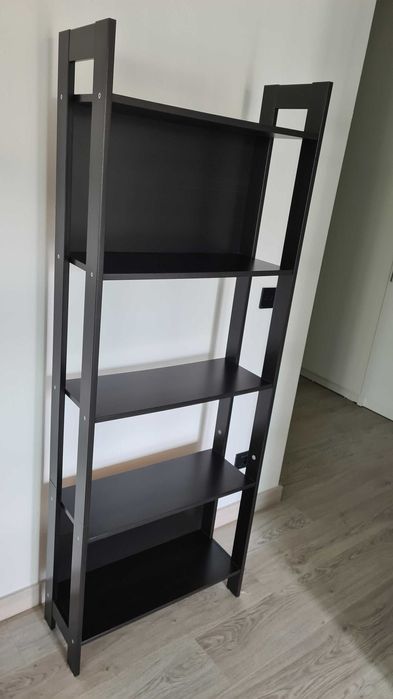 biblioteca ikea Laiva