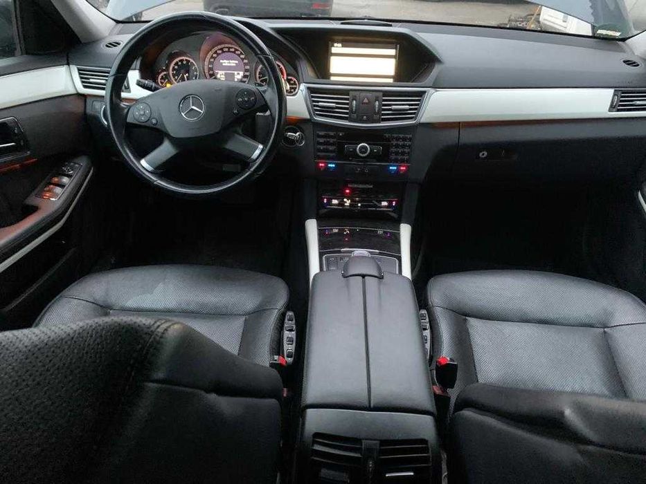 Dezmembrez mercedes w212/e class w212 e350 e220 e300/w211/w212/w213