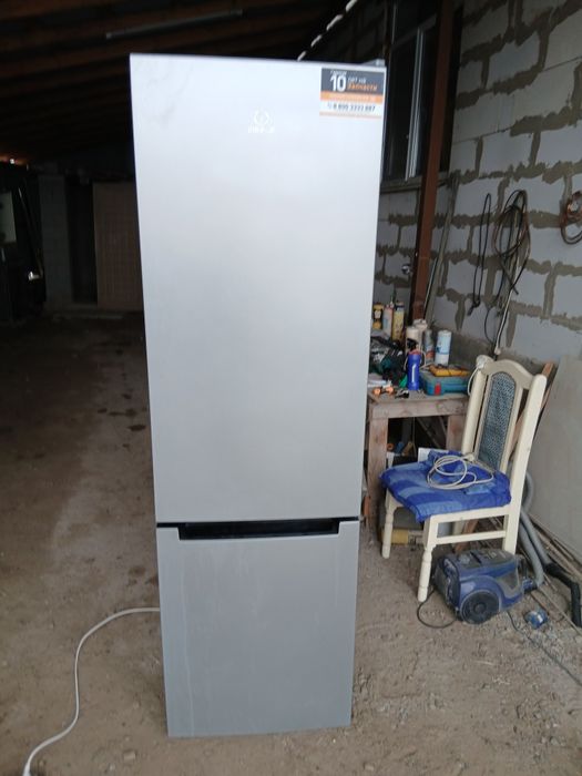 Холодильник Индезит Доставка есть.