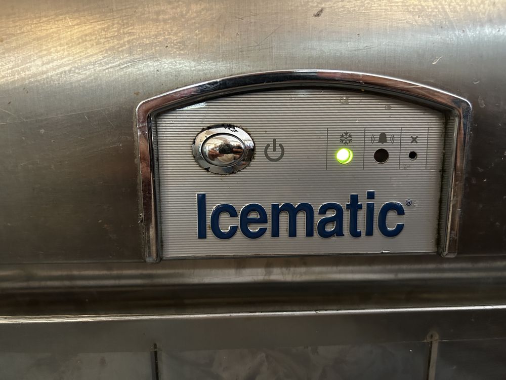 Ледогенератор с въздушно охлаждане Icematic e60