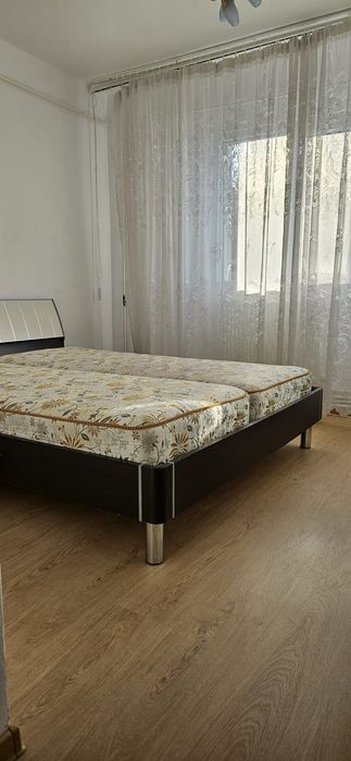 URA, strada Republicii,  2 camere decomandate , mobilat