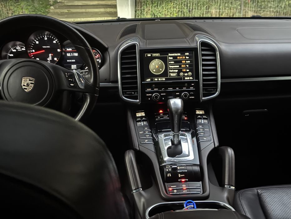 Porsche Cayenne 3.0 Diesel ,impecabila Panorama etc  Nu acept variante