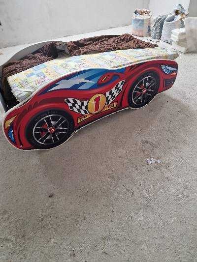 Детско леглоза деца