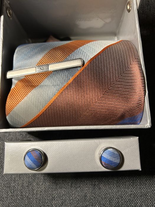 Комплект - ART 93 вратовръзка, игла, ръкавели и кърпичка