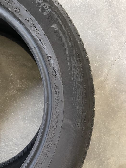 4 бр. Гуми Michelin 235/55/19