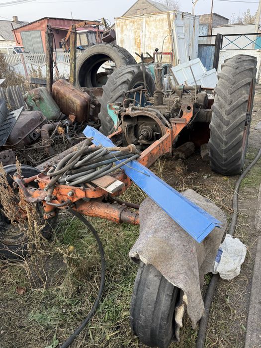 Трактор Юмз 6 без кабины и без двиготеля