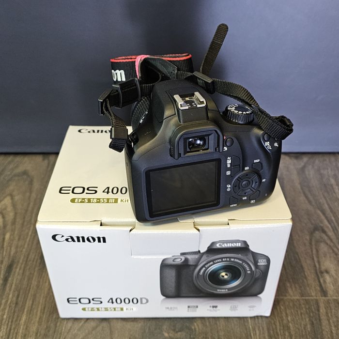 Amanet F28: Aparat foto DSLR Canon EOS 4000D + OB 18-55mm (P)