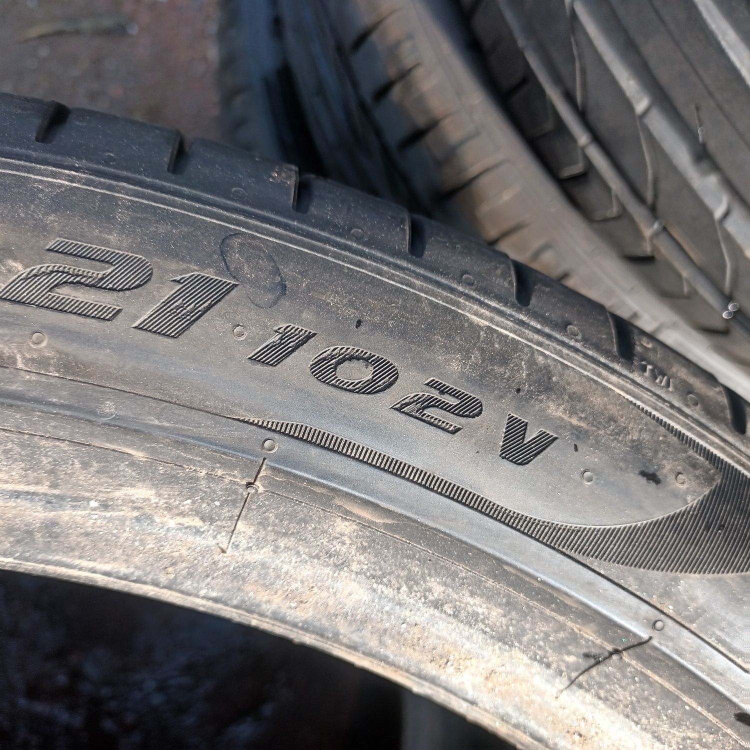 255 40 21 PIRELLI P ZERO 4броя летни дот 2021г