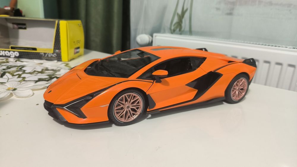 Rastar 1/14 Lamborghini Sian