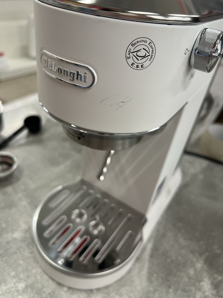 Кафемашина Delonghi ЕС890