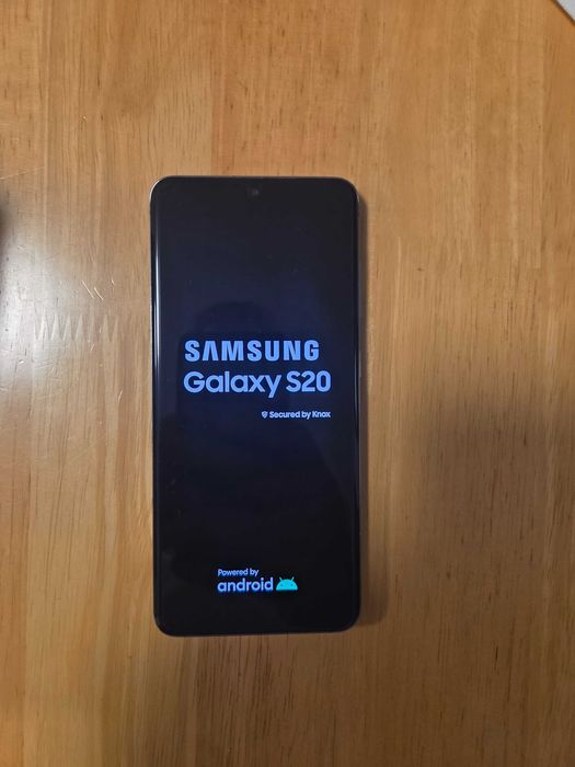 Vând telefon Samsung S20
