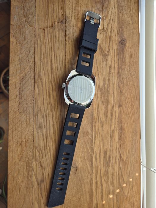 Trigalux T‑Diver – ceas militar, super‑lume, în garanție