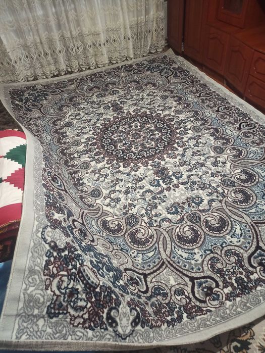 2,5 х 3,5 gilem taza paydalanilmagan 400,000 som kelisim bar