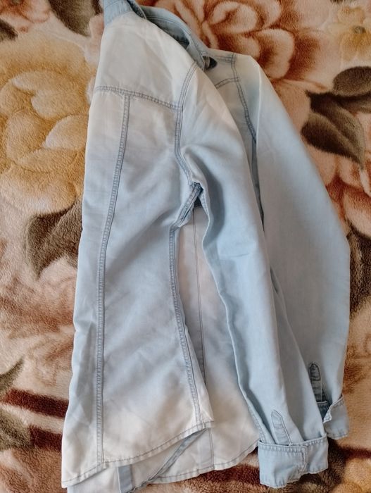 Джинсовая рубашка