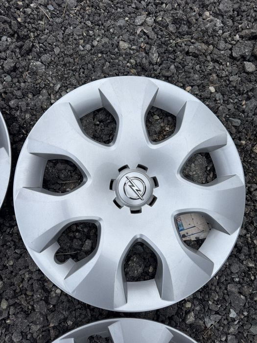 Capace janta opel R16