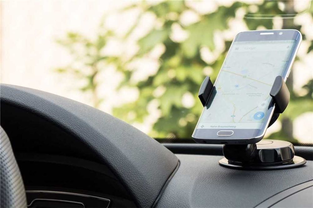 Универсална стойка за  телефон за колата