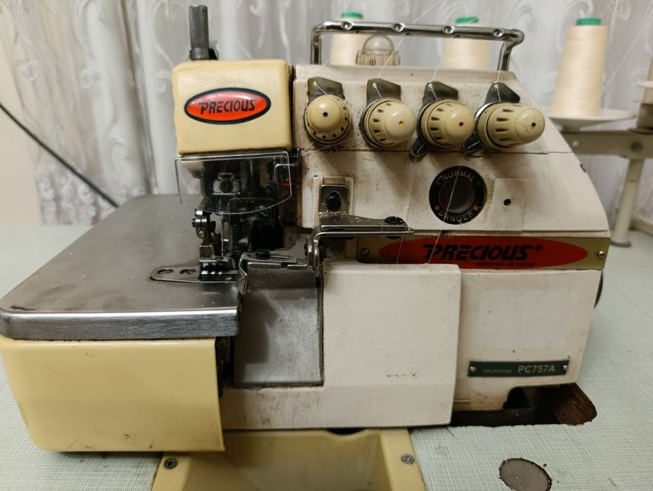 Швейная промышленная швейная машинка+5-ти ниточный оверлог