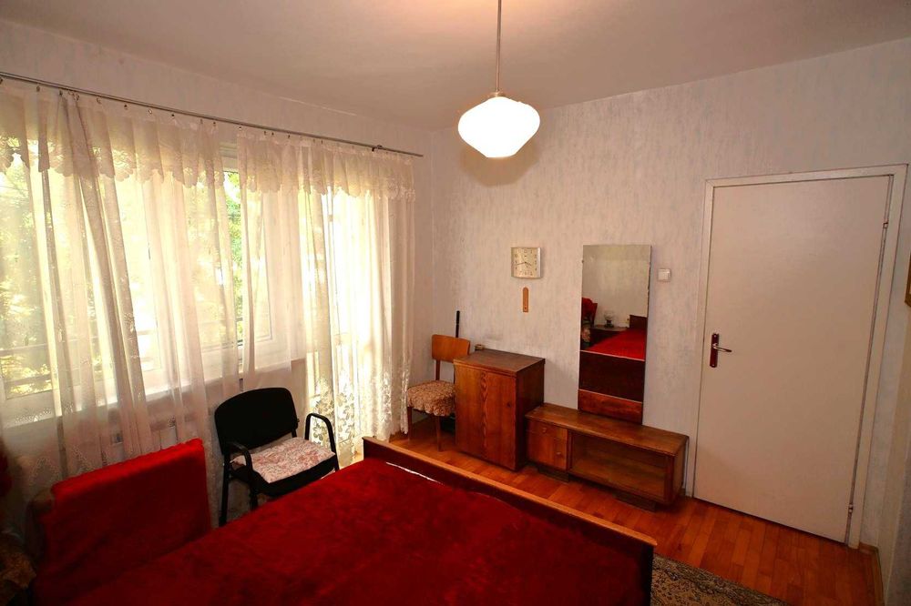 Дава се под наем Двустаен апартамент в Перник, Изток - 63 кв.м за 290.7 € - Снимка #4