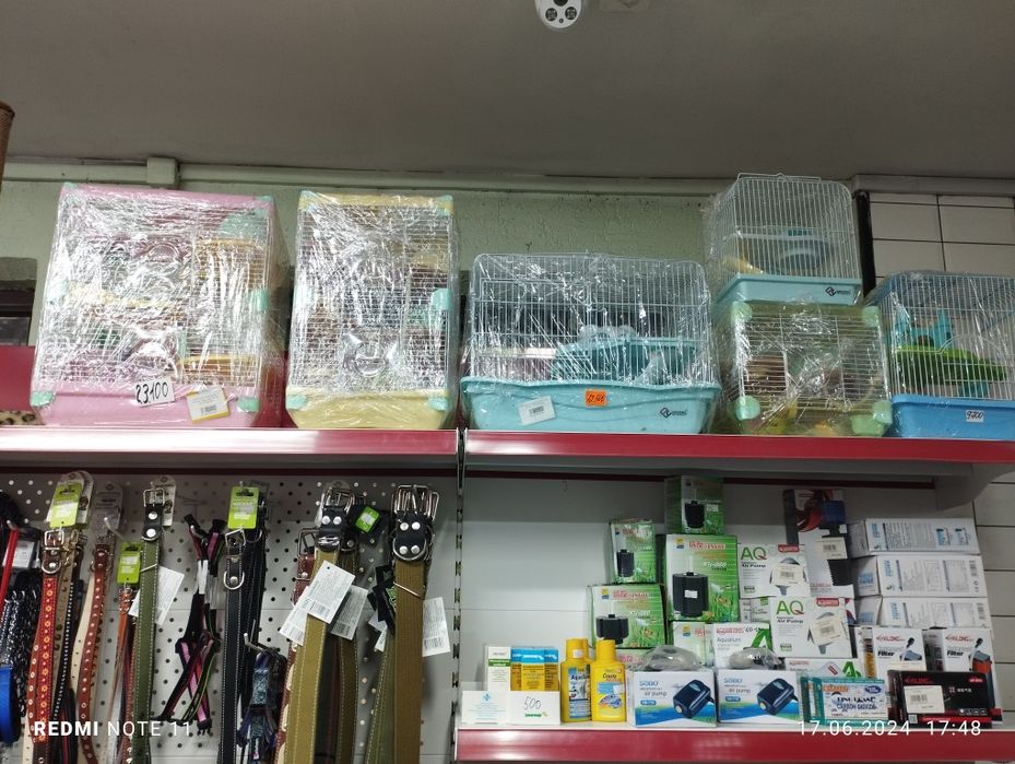 Продаются клетки для попугаев,грызунов,аквариумы!