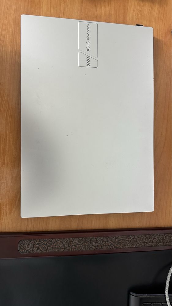 Noutbuk asus vivobook