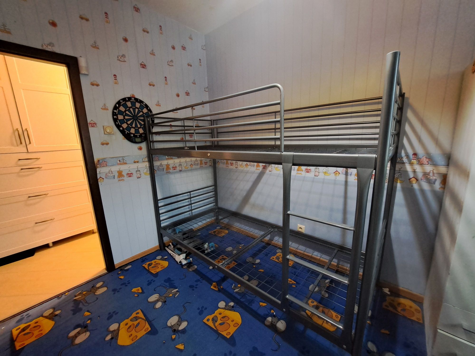 Метално двуетажно легло IKEA