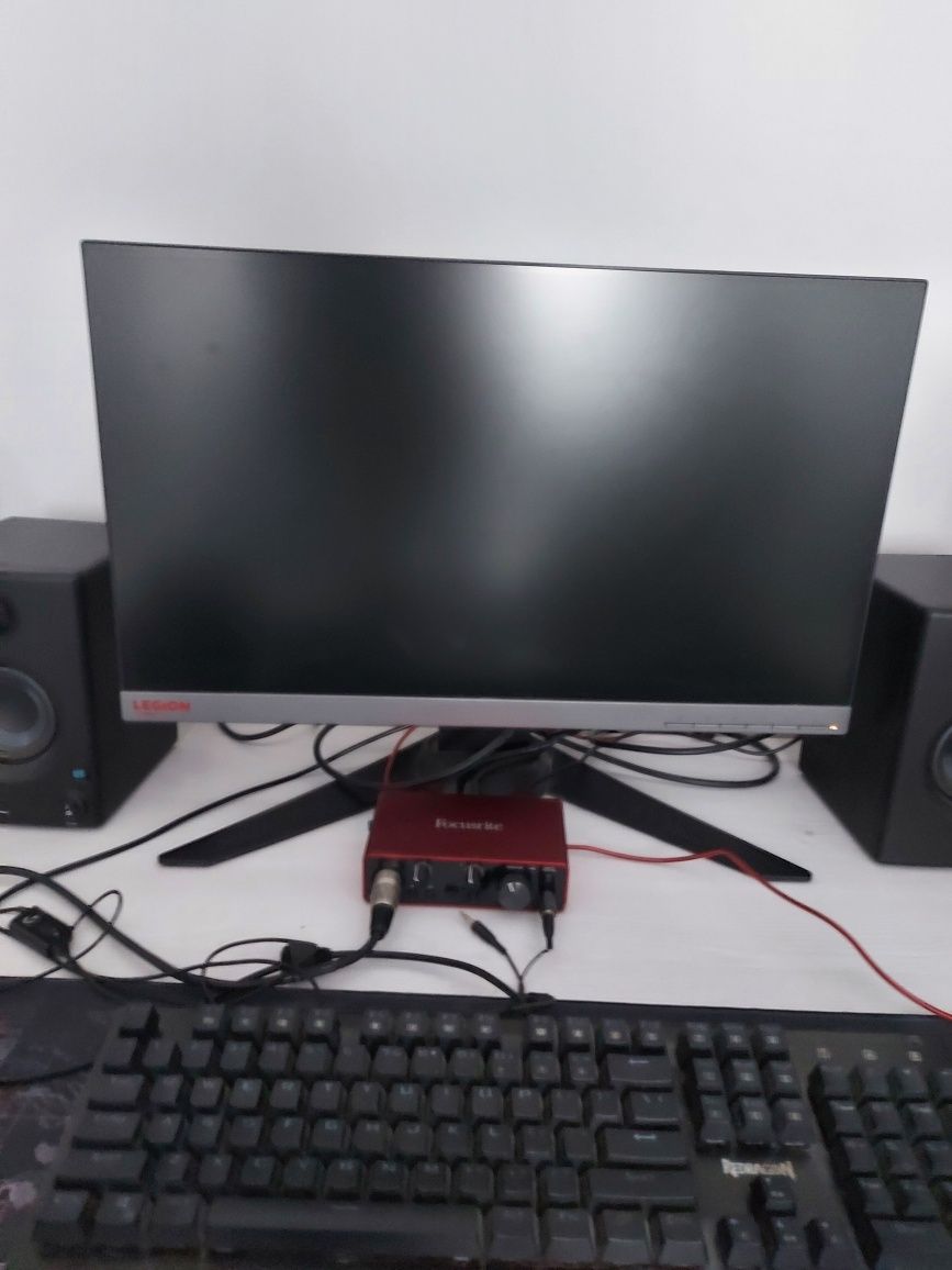 Monitor Gaming Lenovo Legion 24 inch 144 Mhz