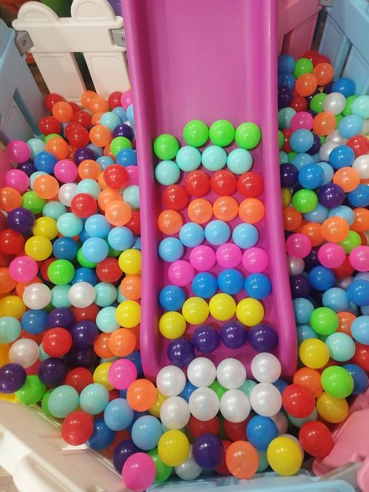 Ўйингоҳ, манеж, болалар майдончаси ва болалар боғчаси учун коптоклар