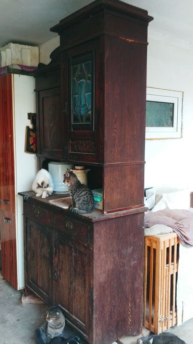 Буфет старинный ручная работа