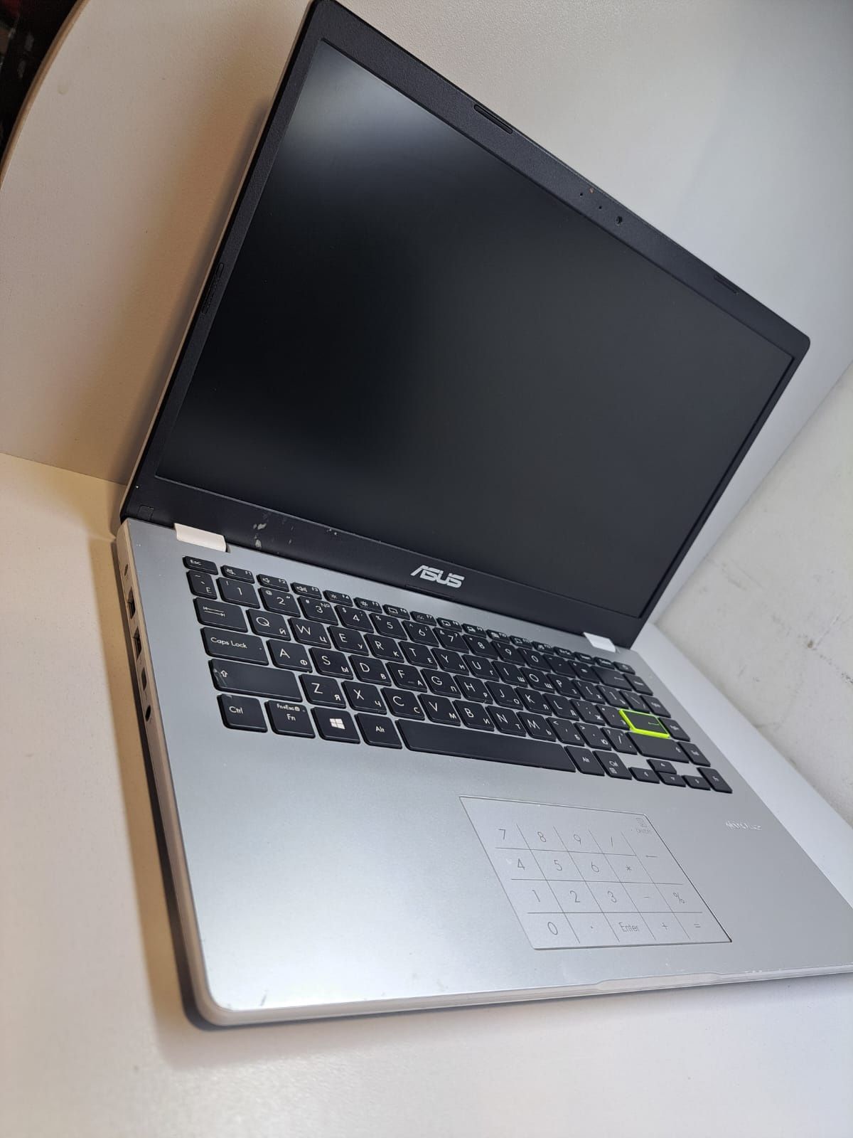 ASUS Vivobook Go 14 E410