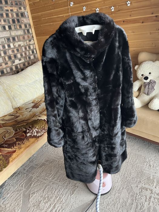 Продам норковую шубу 46 размера