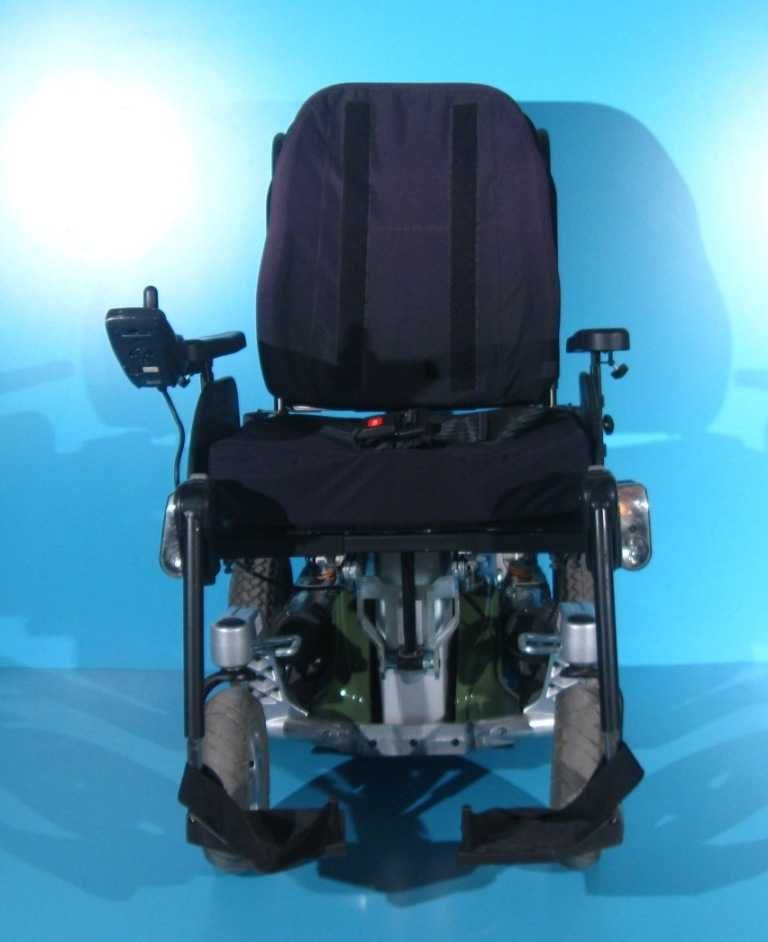 Carucior electric handicap Invacare Storm 4 - 6 km/h