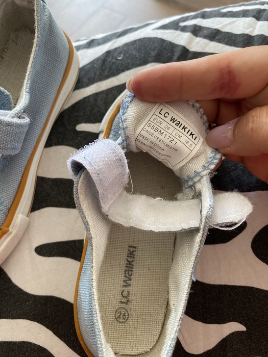 Tenesi h&m copii